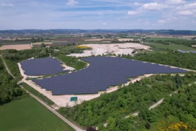 Vue projet photovoltaïque équipé de module bas-carbone du fabricant GCL