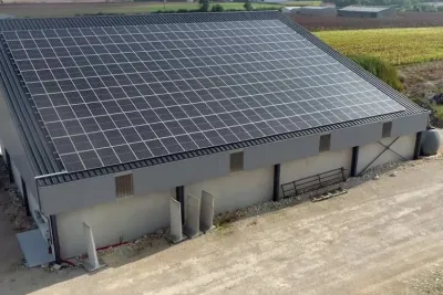 Toiture agricole Baudry développée par EDF avec 900 modules